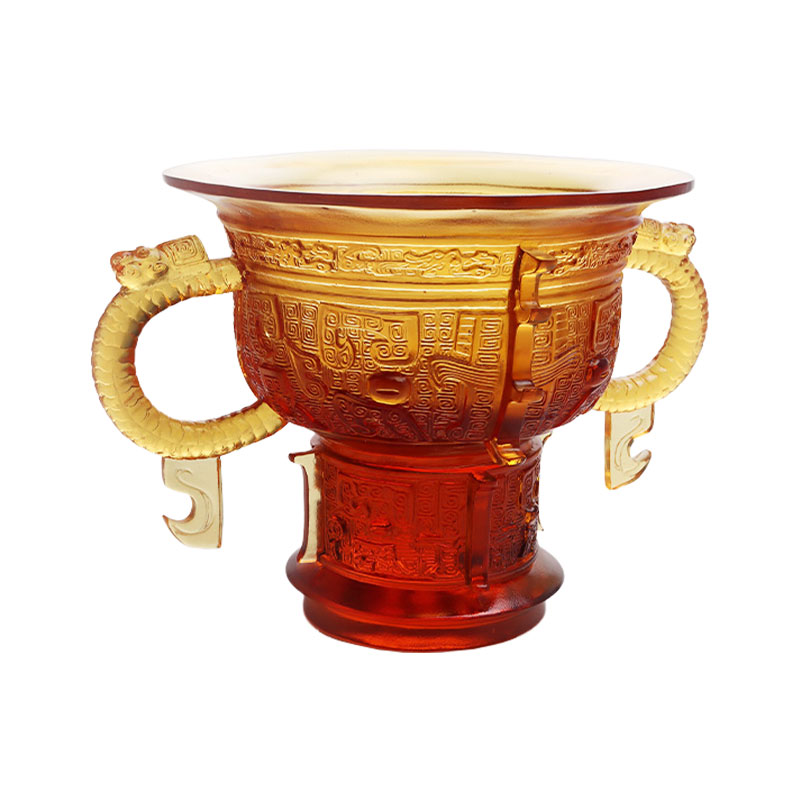 حامل ثلاثي صيني بمقبض آذان تنين ونمط شوكة