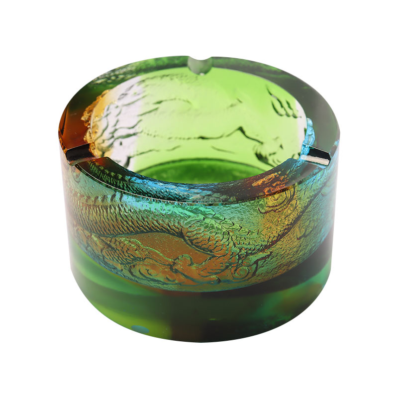 منفضة سجائر زجاجية بنمط تنين خارج البحر