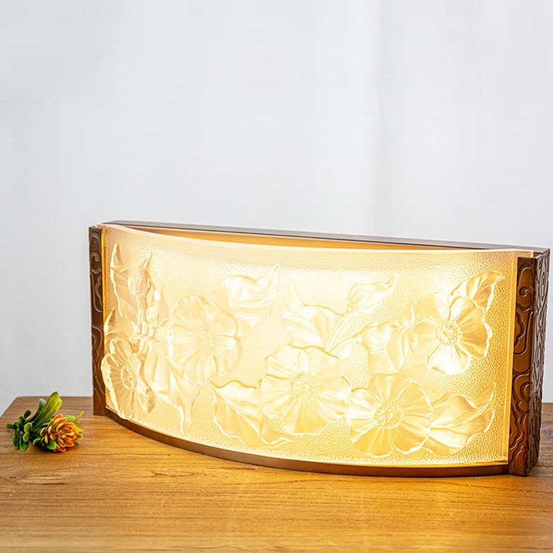 زخارف مصابيح زجاجية مزخرفة بنمط زهرة الكركديه