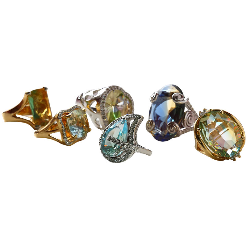 خاتم من الزجاج المقطوع على شكل دمعة