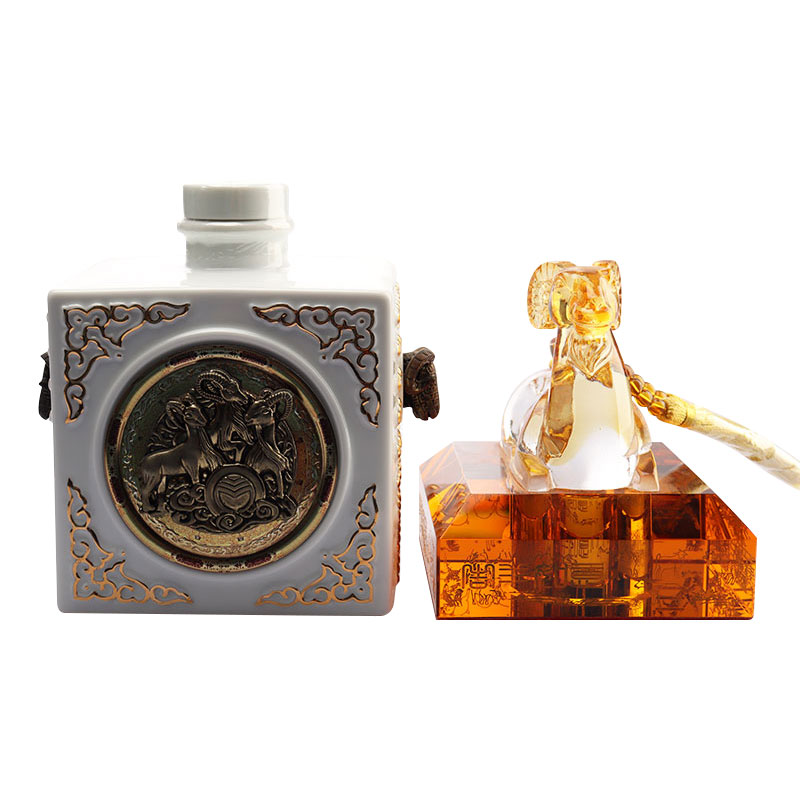 مجموعة زجاجات النبيذ الزجاجية ذات غطاء كريستالي على شكل حيوانات زودياك الصينية