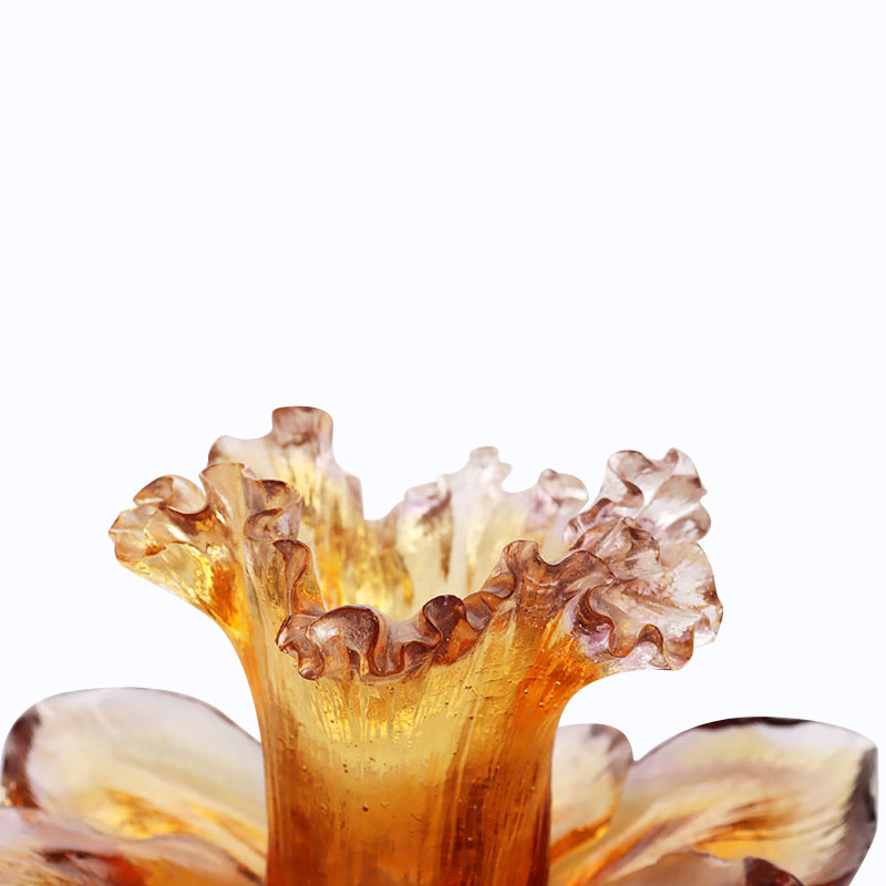 حامل شموع زجاجي على شكل بتلة