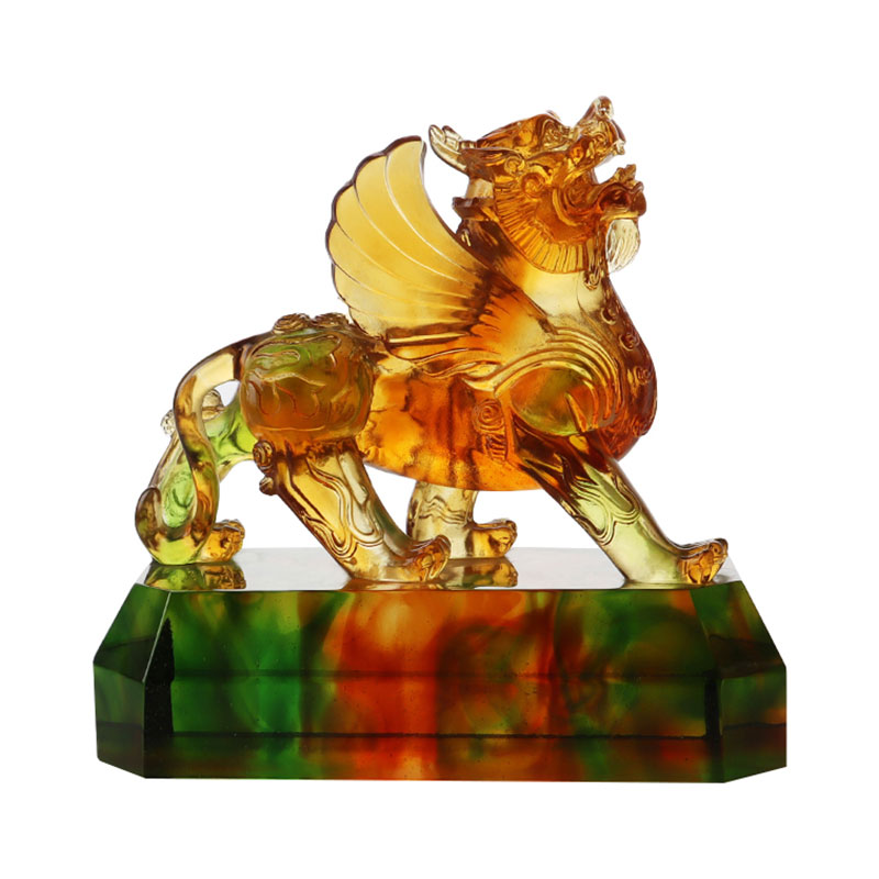 زخارف وحشية زجاجية ملونة شفافة